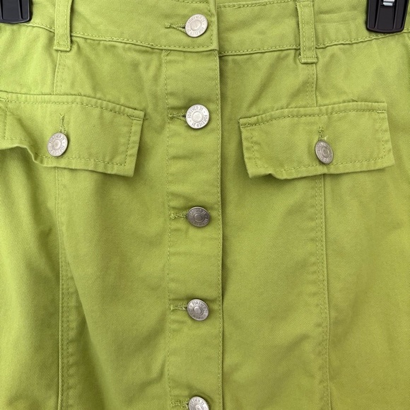 Forever 21 Green Mini Skirt with Pockets - Picture 3 of 7